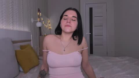 Snapshot of kate_ree_ chatting on 01.09.25 KATE online show from 01.09.25