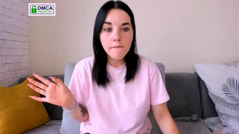 Snapshot of kate_ree_ chatting on 09.10.25 KATE online show from 09.10.25