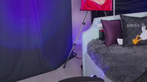 kathleen_frost online show from 12.04.24