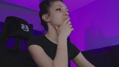 Snapshot of kathleen_frost chatting on 02.08.25 kathleen_frost online show from 02.08.25