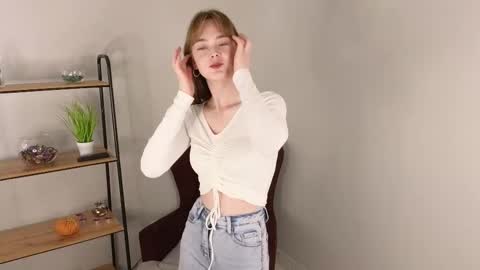Snapshot of kathryn_bishop chatting on 10.15.25 Jane online show from 10.15.25