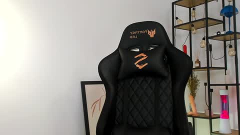 Snapshot of katrinewest chatting on 12.26.24 Katrin online show from 12.26.24