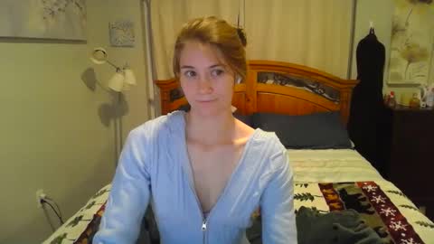 Snapshot of katynowhere chatting on 01.14.25 Katy online show from 01.14.25