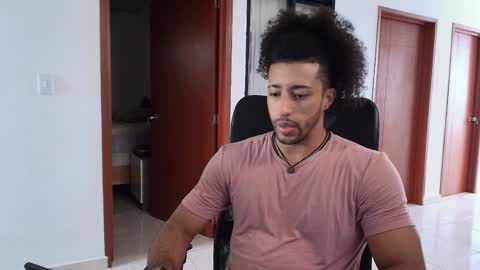 Snapshot of kaurilop chatting on 12.30.24 Kauri Lop online show from 12.30.24