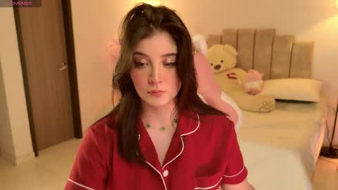 Snapshot of kaylacollins1 chatting on 09.14.25 Kayla  online show from 09.14.25