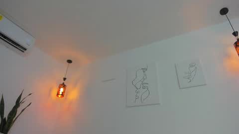 Snapshot of kaylajhonnes6 chatting on 10.23.25      K A Y L A      online show from 10.23.25