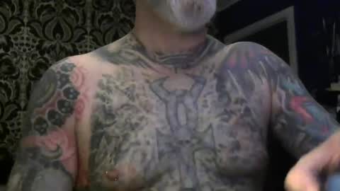 Snapshot of keeeeeeeeeeeeef chatting on 02.24.25 keeeeeeeeeeeeef online show from 02.24.25