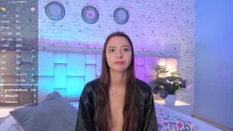 Snapshot of keidancee chatting on 12.22.24 Keidance online show from 12.22.24