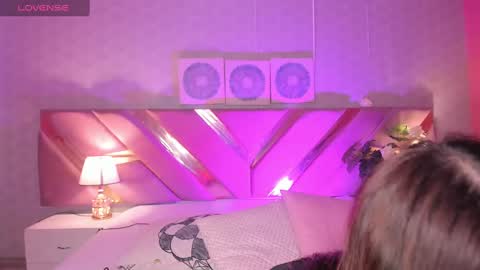 Snapshot of keidancee chatting on 01.07.25 Keidance online show from 01.07.25