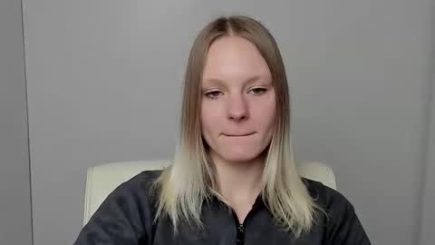 Kelly online show from 10.08.25