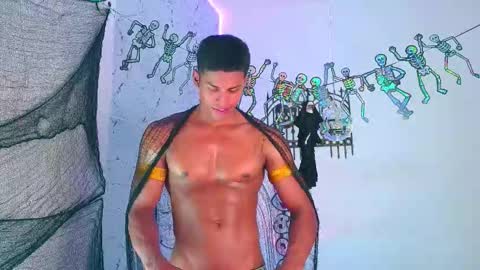 Snapshot of ken__owensx chatting on 10.04.25 ken__owensx online show from 10.04.25