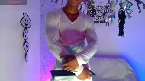 Snapshot of ken__owensx chatting on 10.23.25 ken__owensx online show from 10.23.25