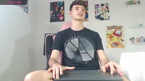 Snapshot of kendall_ros chatting on 01.03.25 kendall ross online show from 01.03.25