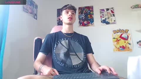 Snapshot of kendall_ros chatting on 01.11.25 kendall ross online show from 01.11.25