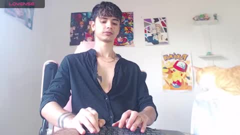 Snapshot of kendall_ros chatting on 02.07.25 kendall ross online show from 02.07.25