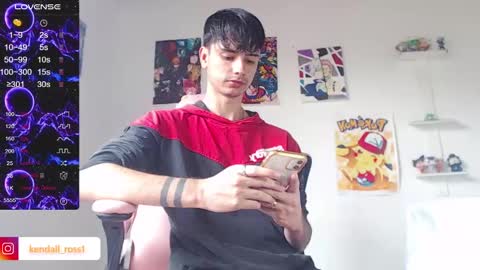 Snapshot of kendall_ros chatting on 03.10.25 kendall ross online show from 03.10.25