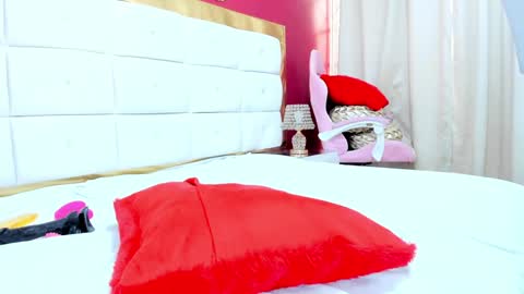 Snapshot of kendalstallyon chatting on 12.27.24 Kendal  online show from 12.27.24