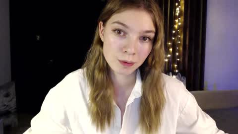Snapshot of kesha_muah chatting on 01.10.25 kesha online show from 01.10.25