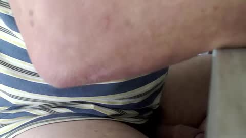 Snapshot of kev20paris chatting on 11.08.25 kev20paris online show from 11.08.25