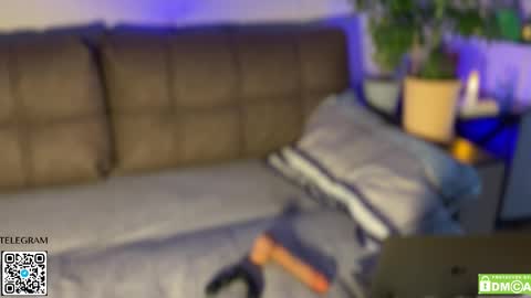 Snapshot of kevin_doo chatting on 10.30.25 Fansly  Kevin T online show from 10.30.25