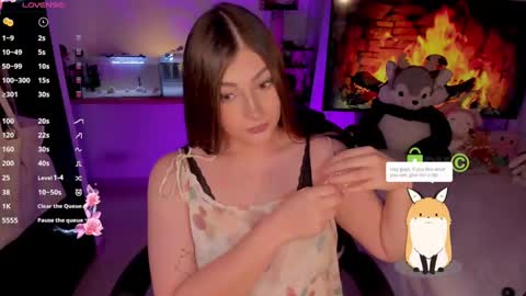 Snapshot of khionebesset chatting on 12.10.24 Khi. online show from 12.10.24