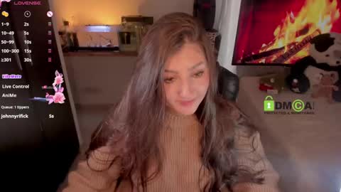 Snapshot of khionebesset chatting on 02.28.25 Khi. online show from 02.28.25