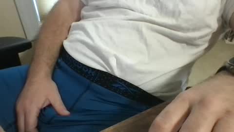 Snapshot of kickboxer04 chatting on 09.18.25 kickboxer04 online show from 09.18.25