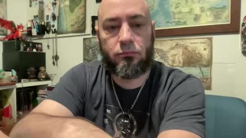 Snapshot of kicker_of_elves chatting on 11.17.25 kicker_of_elves online show from 11.17.25