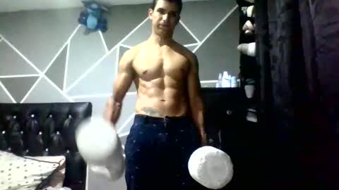 kike_salazar online show from 10.13.25