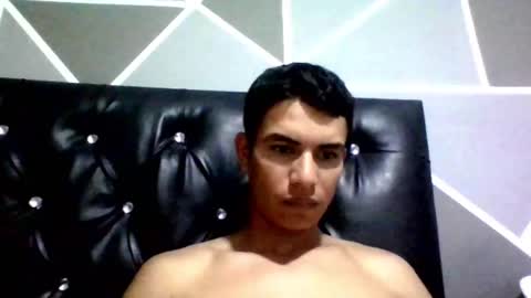 kike_salazar online show from 10.22.25