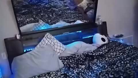 Snapshot of kikilovespartylights chatting on 02.26.25 kikilovespartylights online show from 02.26.25