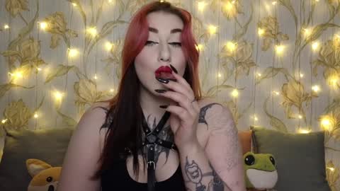 Hi Im Kimberly but u can call me Kim. Turn on ur sound i love to talk and moan online show from 12.19.24