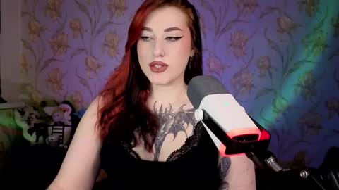 Hi Im Kimberly but u can call me Kim. Turn on ur sound i love to talk and moan online show from 10.06.25