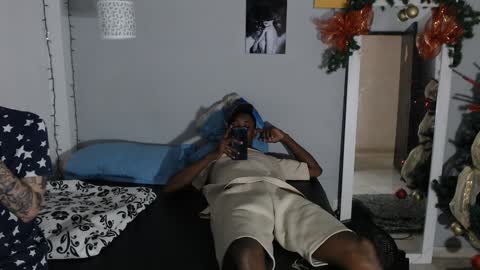 Snapshot of kimandyuk chatting on 12.18.24 Kim  Yuk online show from 12.18.24