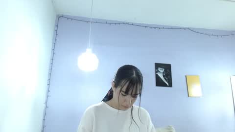 Snapshot of kimandyuk chatting on 01.20.25 Kim  Yuk online show from 01.20.25