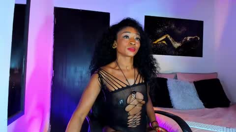 Kimberly Banks online show from 02.20.25