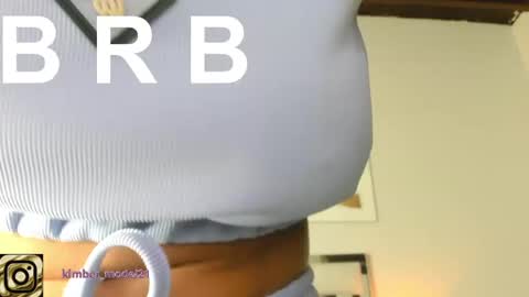 Snapshot of kimberlycoxxx chatting on 12.18.24 kimberly online show from 12.18.24