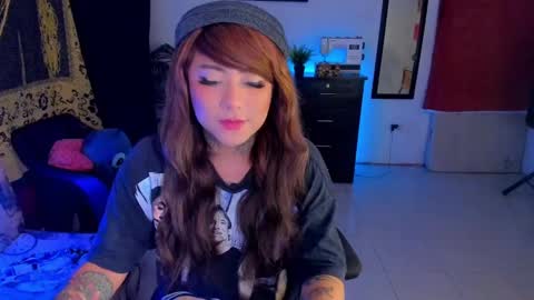 Snapshot of kimberlygati2 chatting on 09.19.25 Kimberly Polizzi     online show from 09.19.25