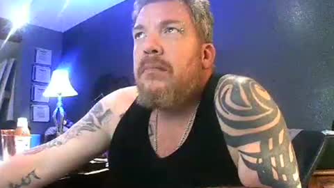 Snapshot of kingandqueenjanky chatting on 11.07.25 Janky online show from 11.07.25