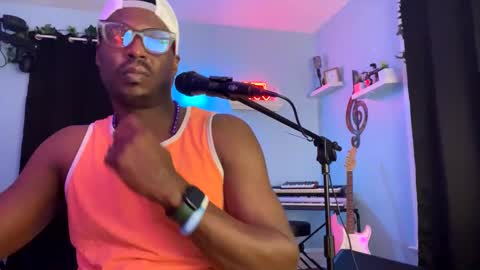 Snapshot of kingcorbra chatting on 12.03.24 KC online show from 12.03.24