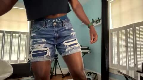 Snapshot of kingcorbra chatting on 09.09.25 KC online show from 09.09.25