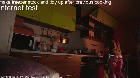 Snapshot of kinky_malina chatting on 03.06.25 Heeey My name - Rose. Chat w me here or -  online show from 03.06.25