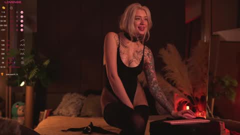 Snapshot of kinkylina_ chatting on 12.09.24 kinkylina_ online show from 12.09.24