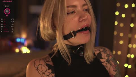 Snapshot of kinkylina_ chatting on 01.08.25 kinkylina_ online show from 01.08.25