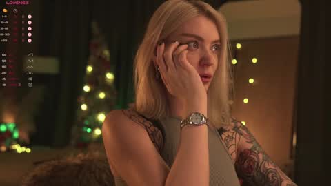 Snapshot of kinkylina_ chatting on 01.09.25 kinkylina_ online show from 01.09.25