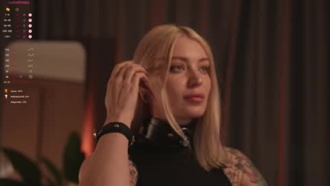 Snapshot of kinkylina_ chatting on 02.01.25 kinkylina_ online show from 02.01.25