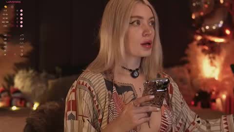 Snapshot of kinkylina_ chatting on 02.09.25 kinkylina_ online show from 02.09.25