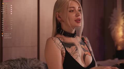 Snapshot of kinkylina_ chatting on 03.05.25 kinkylina_ online show from 03.05.25