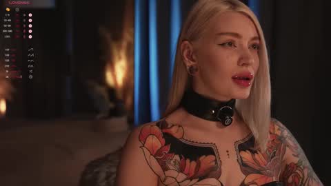 Snapshot of kinkylina_ chatting on 03.09.25 kinkylina_ online show from 03.09.25