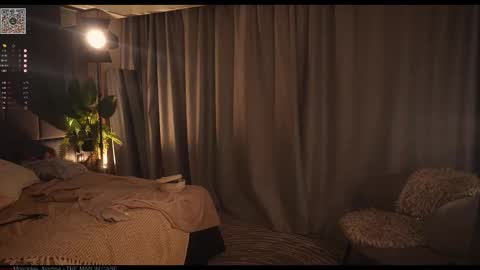 Snapshot of kinkylina_ chatting on 10.04.25 kinkylina_ online show from 10.04.25